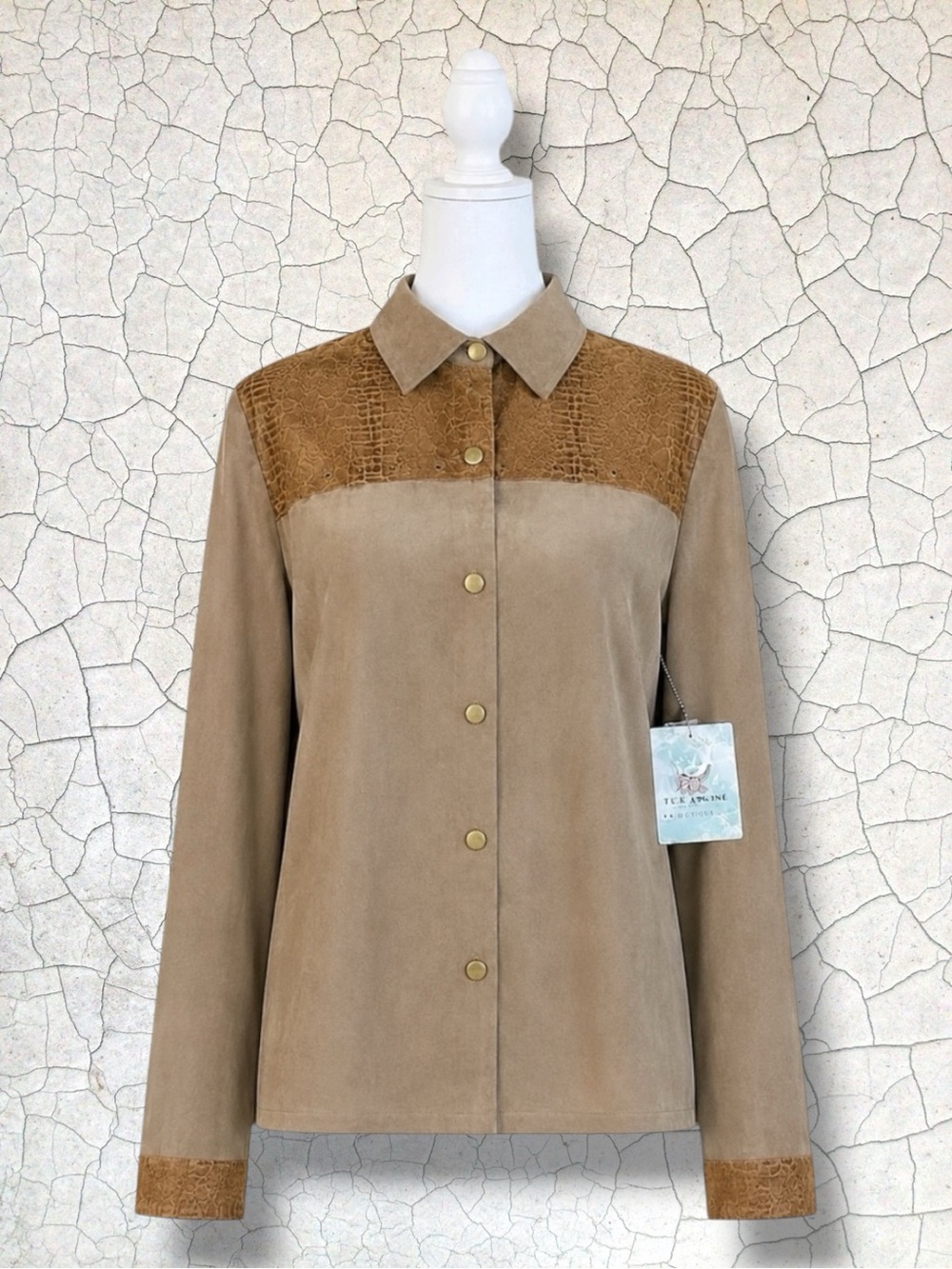 Erin London Top Tan Brown Western Faux Suede Alligator Yoke Casual Western M NWT